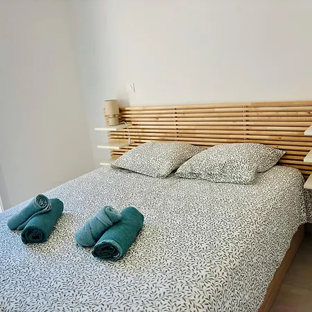 With Garden Direct Access To Beach,parking Free * Vias